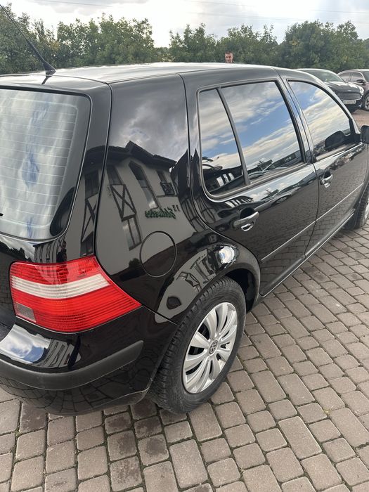 Volkswagen Golf 2003 ідеал