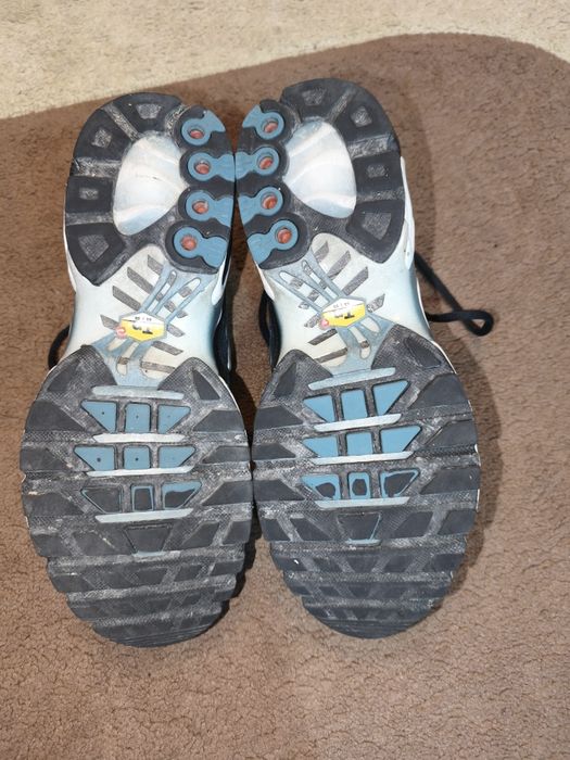 Продам кроссовки Nike 39 размера.
