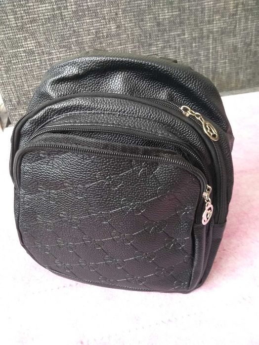 Сумка-рюкзак женский стильный