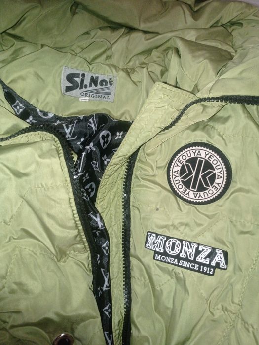 Женская куртка деми