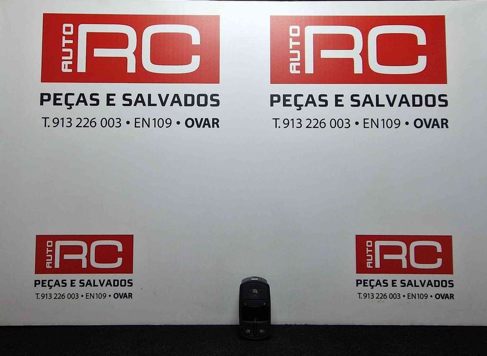 Comando / Botão / Interruptor Vidros Frente Esquerdo 13258521AA - OPEL CORSA D