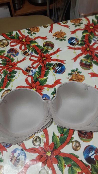 Бюстгальтер балконет