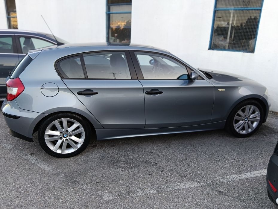 Vendo série 1BMW 116i cinzento impecàvel