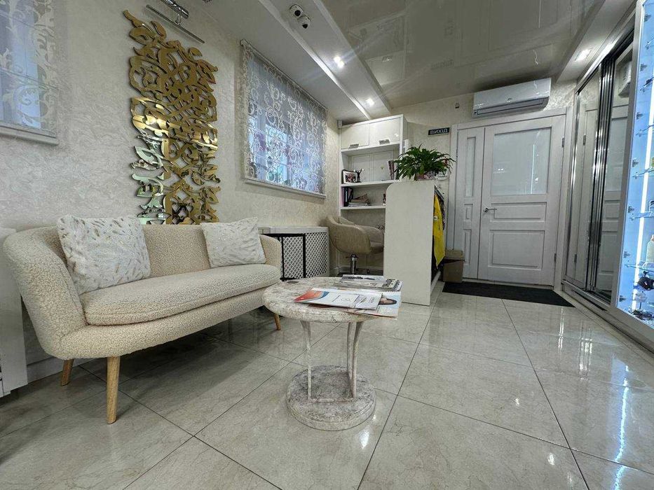 Продаж салону 54м2 з орендарями. Ремонт. ЖК ''Буча Квартал''. ID:313