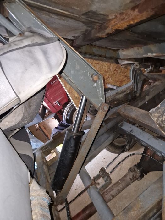 Siłownik  hydrauliczny zestaw podnoszenia iveco daily