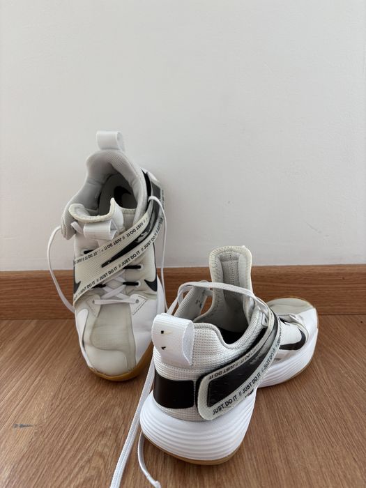 Sapatilhas voleibol Nike