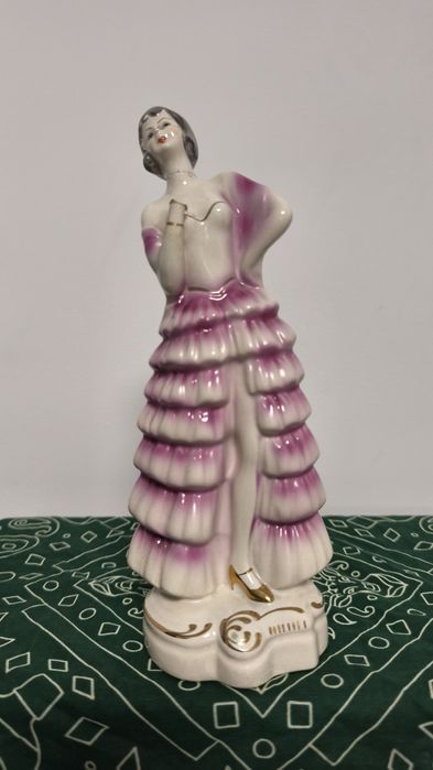 Figurka porcelanowa