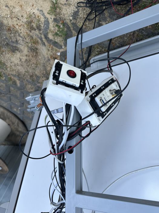 Tablica interaktywna multimedialna + projektor NEC UM361X + głośniki – komplet