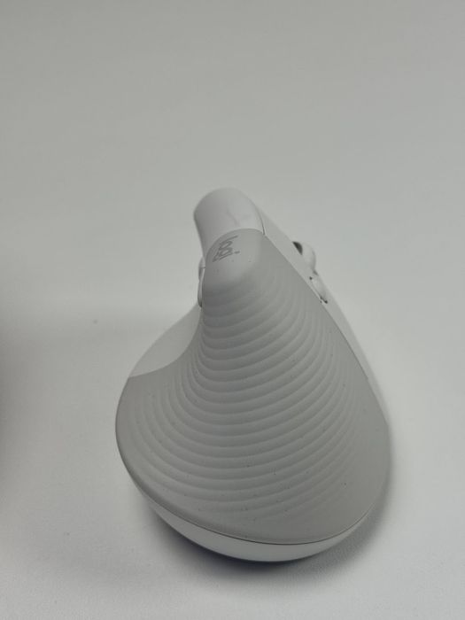 Бездротова миша Logitech Lift for Mac White (‎910-006477)