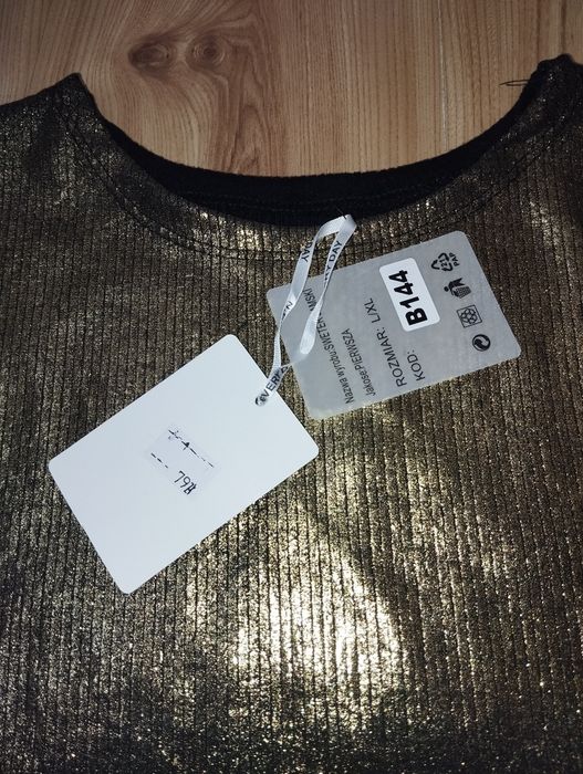 Okazja! Nowy Elegancki Swetr Damski, Młodzieży z Metką.