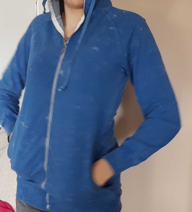 Bluza dresowa niebieska