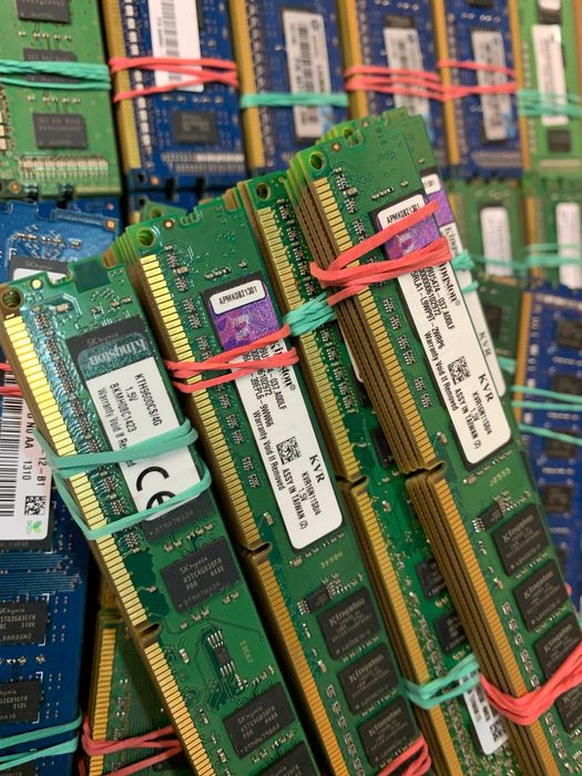 Оперативна пам'ять для ПК DDR3 4gb 1600 | PC3 - 12800 | DIMM | Samsung
