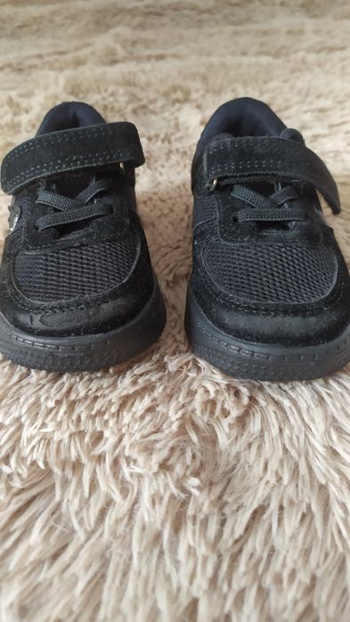 Продам дитячі кросівки. - 22 р.