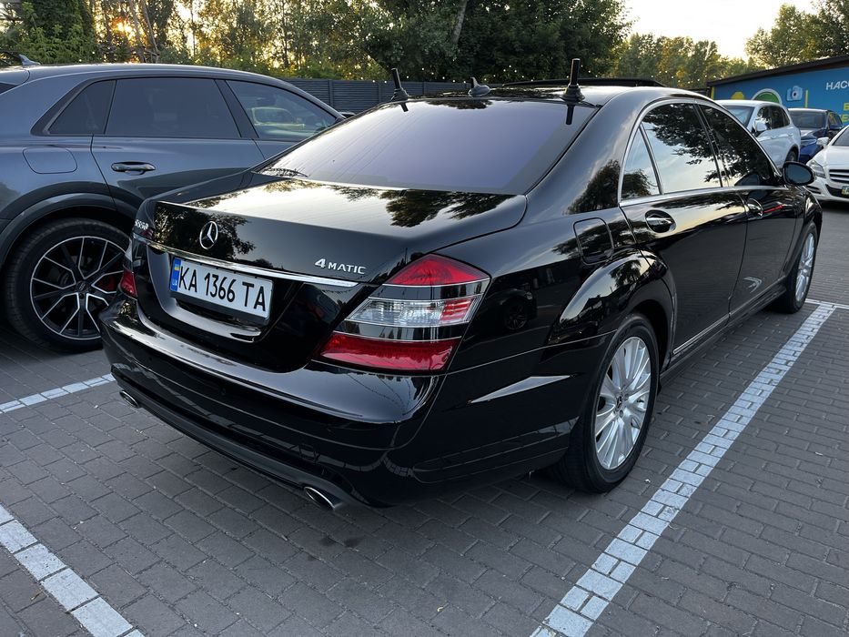 W221 S550 4Matic