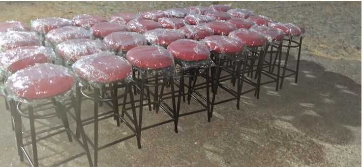 Mesas e bancos (Bar ou Pub) (Oferta)