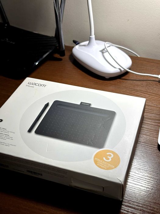 Графічний планшет Wacom Intuos S майже новий