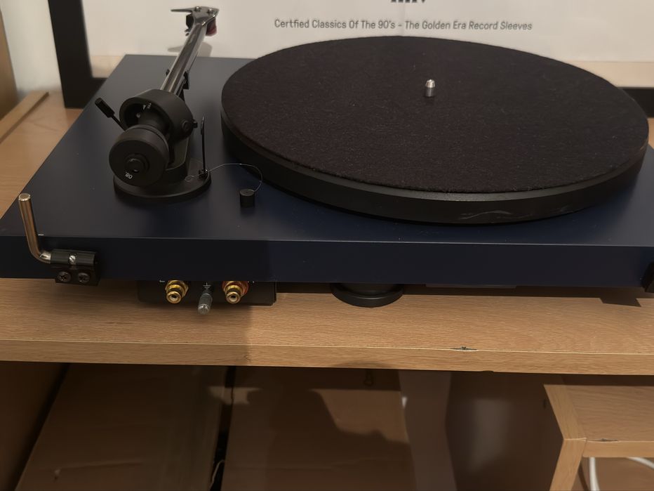 Project Debut Carbon Evo