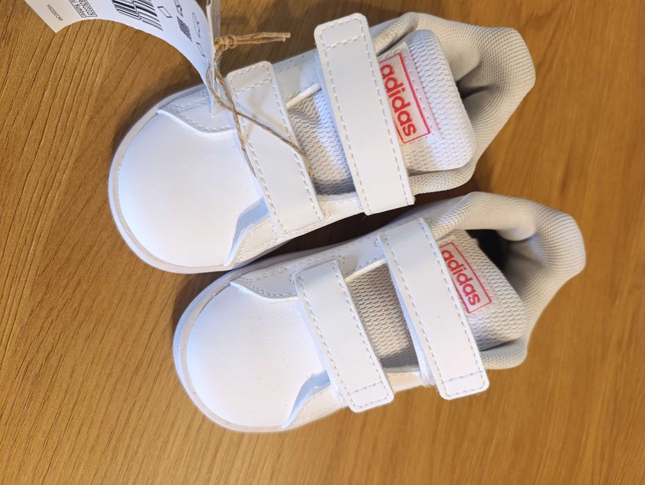 Adidas criança, nunca usadas