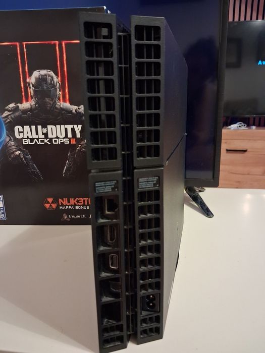 Consola Sony PlayStation 4 (PS4) FAT 1TB + Comando Nacon NOVO