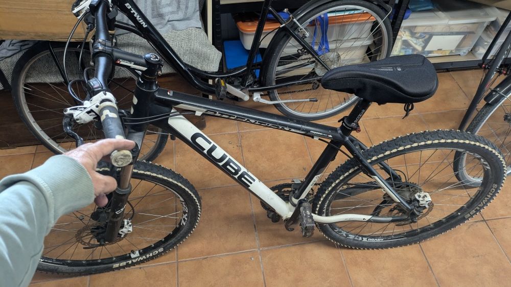 Bicicleta CUBE Attention
