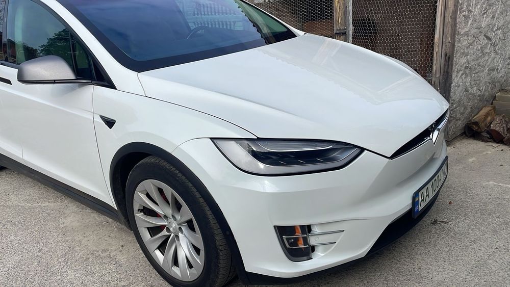 Тесла модел Х 75(D)