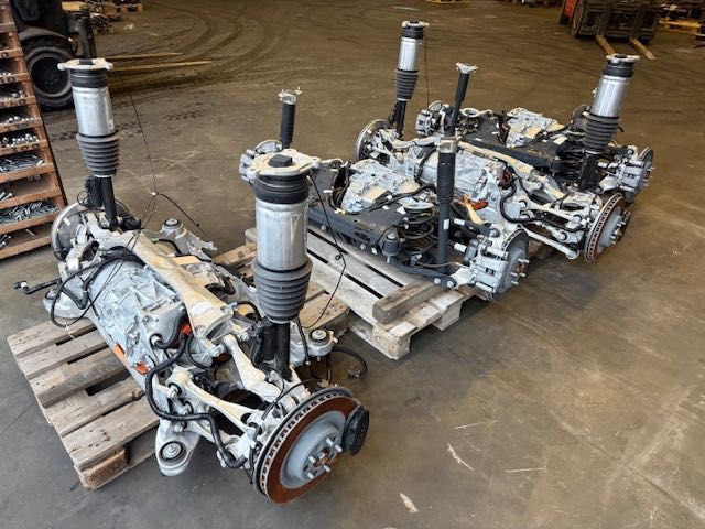 TESLA nowa oś napędowa tylna kompletna NOWA CENA