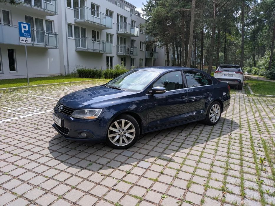 Volkswagen Jetta VW Jetta 2.0 TDI Highline 140KM - bogate wyposażenie