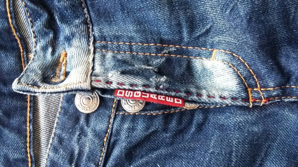 Джинсы Dsquared Италия