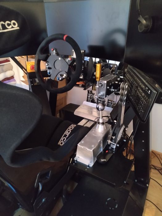 Simulador com movimento 5eixos