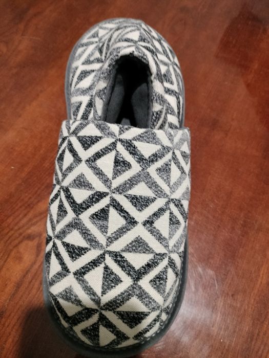 Комнатные тапочки