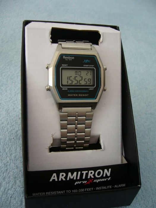 Zegarek elektroniczny Armitron stalowa koperta