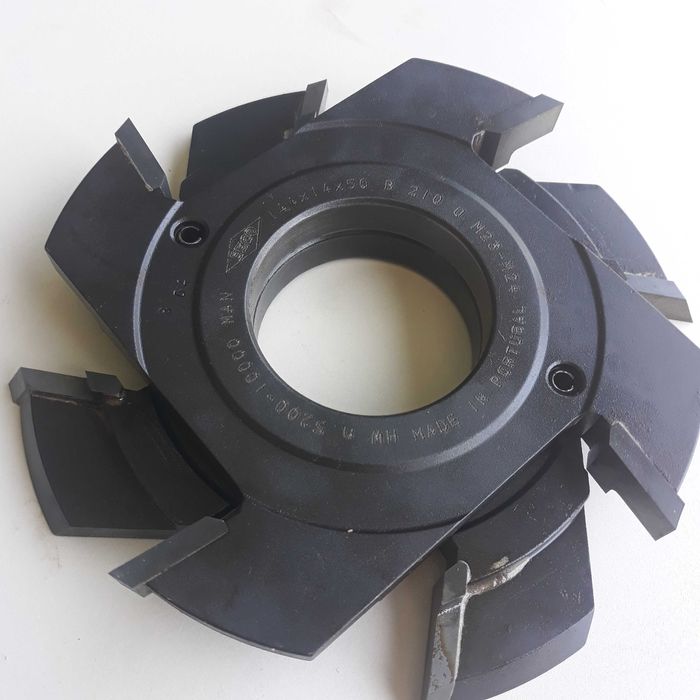 Freses para tupias ou moluradouras