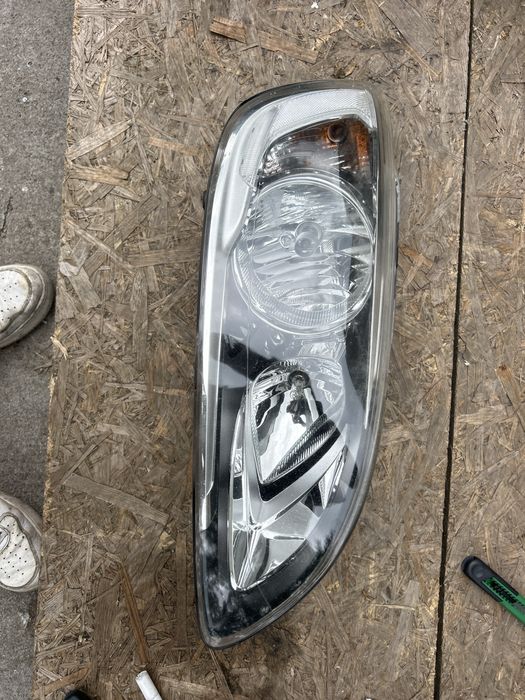 Lampa Przednia VOLVO CX60 Prawa