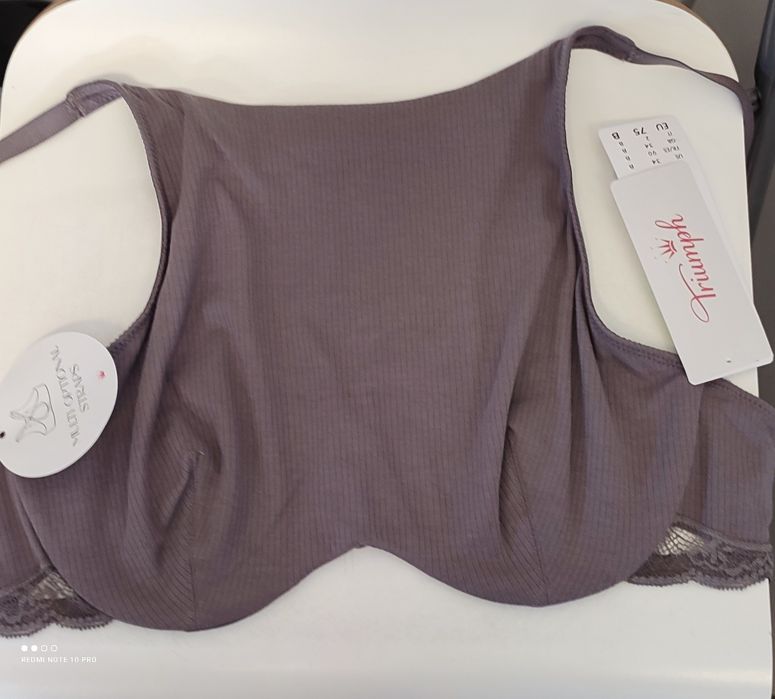 Top biustonosz Triumph rozm.75B.   0181