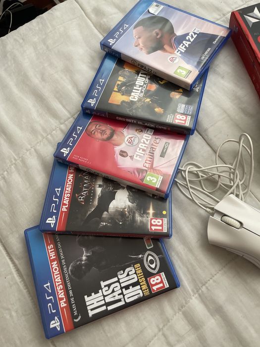 PS4, FIFA 20 & 22, The Last of Us, Batman, Call of Duty: Black Ops 4…64171745333121122