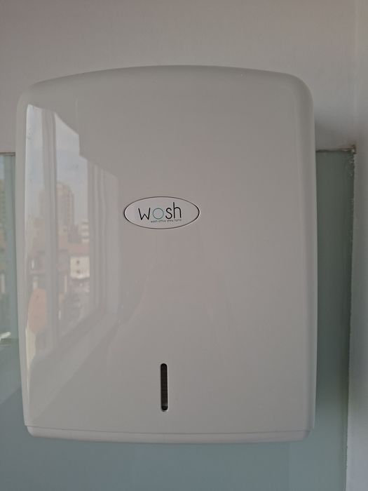 Dispensador de papel e de sabão