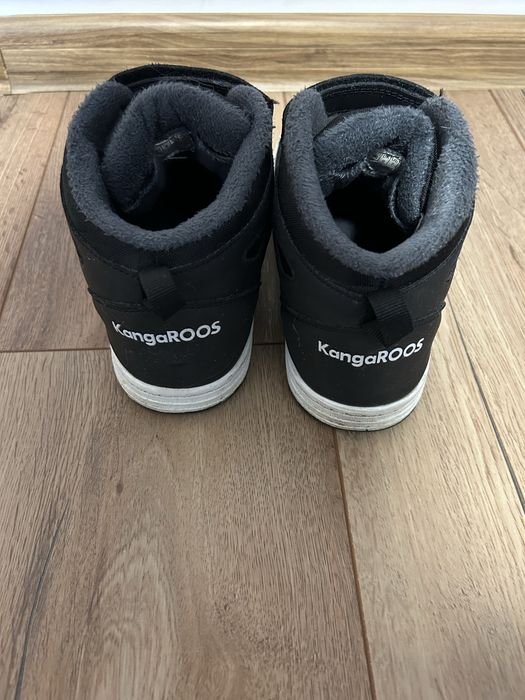 Buty zimowe  KangaROOS rozmiar 39