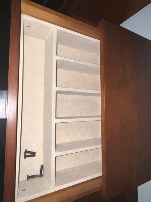 Conjunto de dois aparadores e um movel de tv em wengue