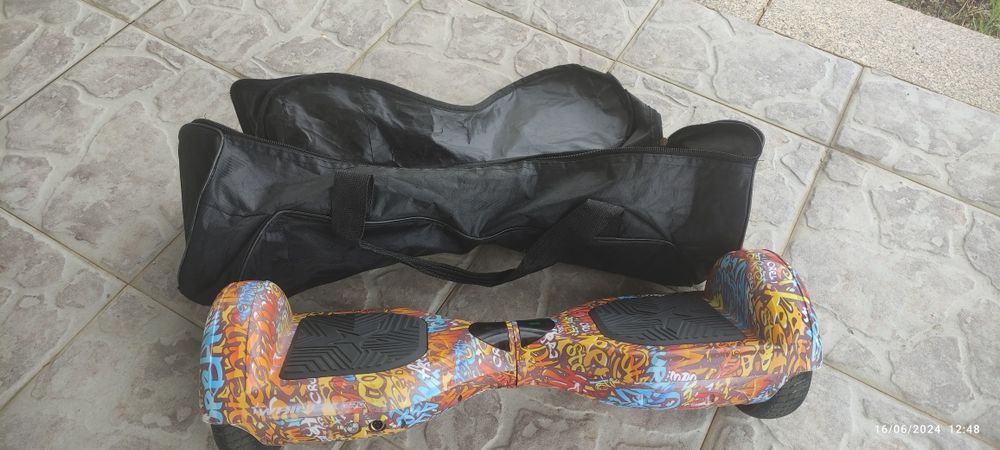 Hoverboard com colunas de som