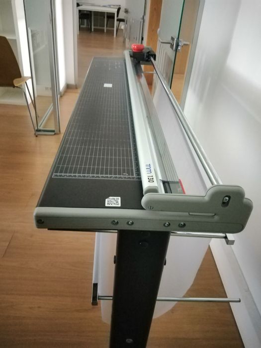 Guilhotina Manual Trim 130.