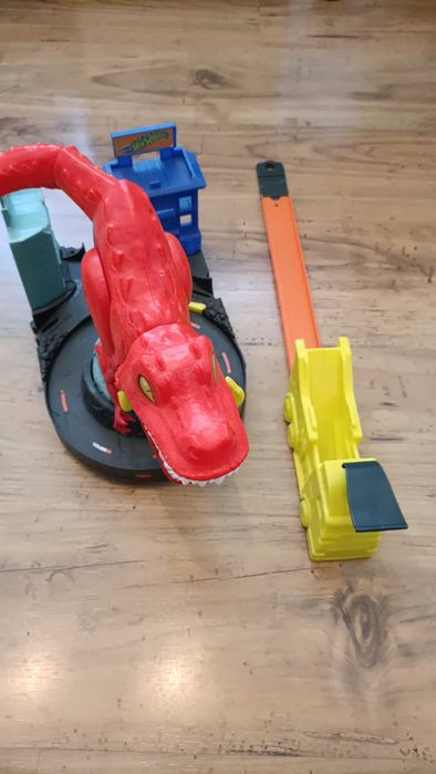 Hot wheels T-rex