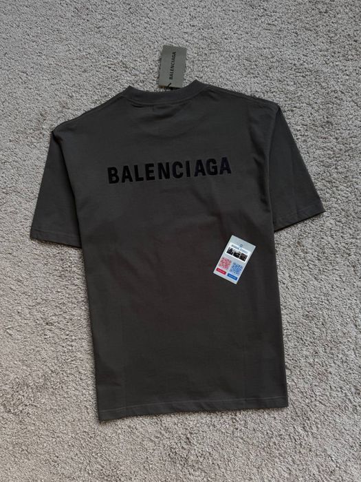 Футболка Balenciaga