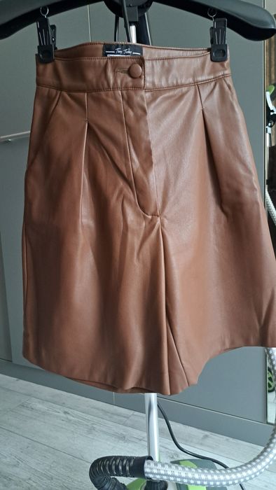 Шорти шкіряні дівочі