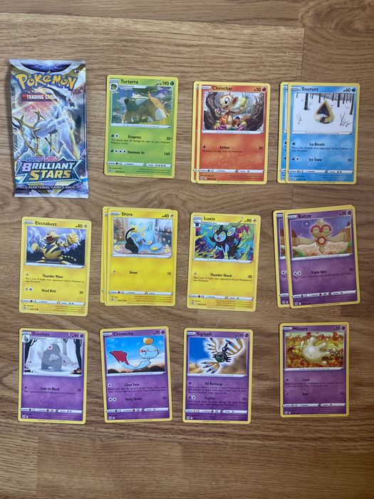 30 Cartas Pokémon Sword and Shield - Brilliant Stars