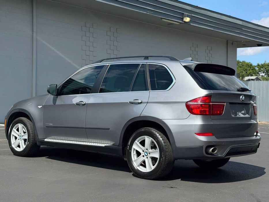 BMW X5 xDrive35d      2013