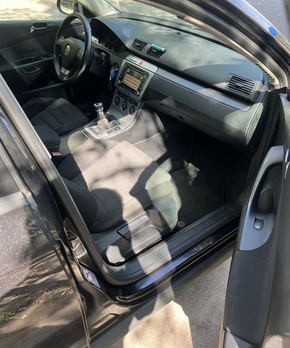 Volkswagen Passat полний привид