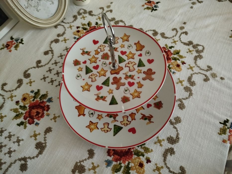 Цукерниця  двоярусна