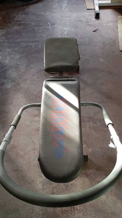 Máquina para abdominais