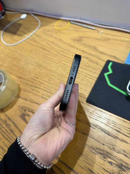 Б/У iPhone 15 128GB Black - Оплата частинами