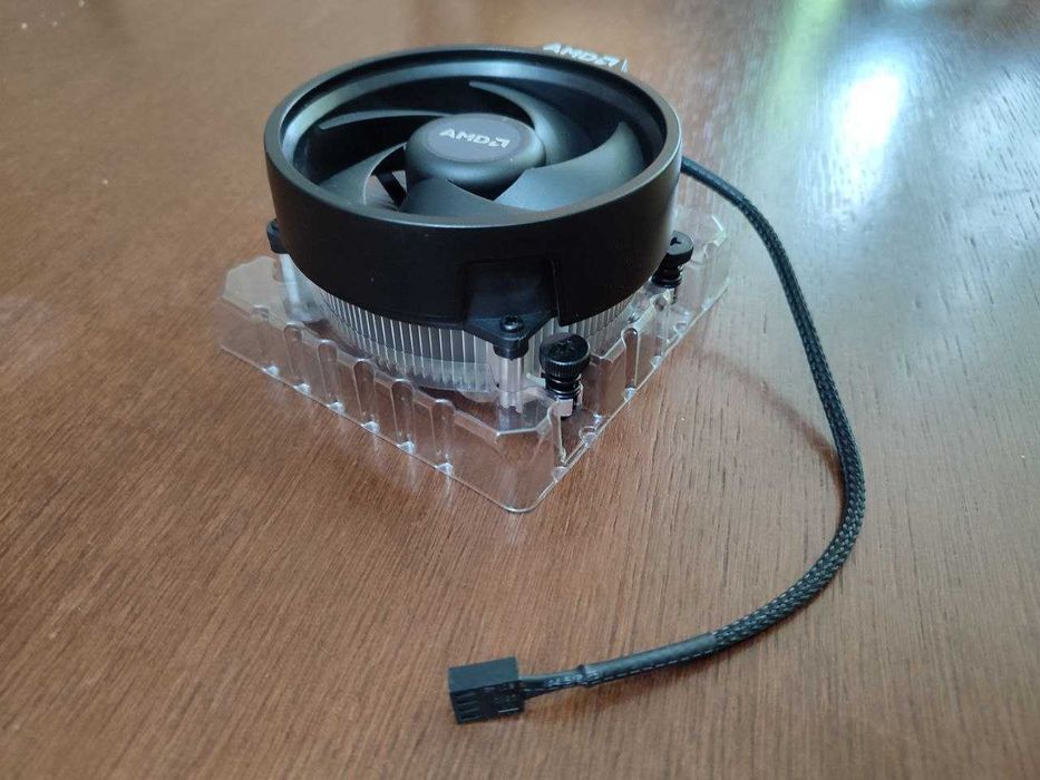 Боксовий кулер AMD